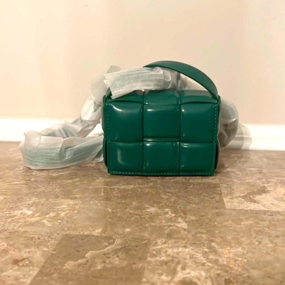 NWOT mini green leather cassette crossbody